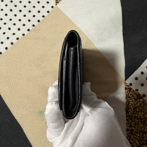 Chanel Black Quilted Card Holder - Picture 4 of 13